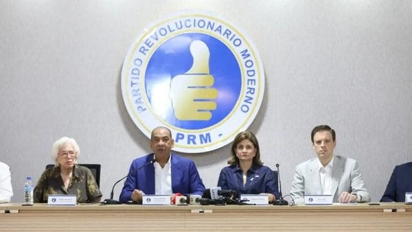 Reunión de la Dirección Ejecutiva del PRM en la Casa Nacional del partido en Santo Domingo