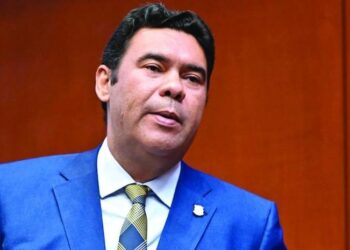 Senado de la República Dominicana durante sesión de aprobación del aplazamiento de sanciones penales a empresas
