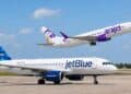 Avión de JetBlue en la pista del aeropuerto de Boston con destino a República Dominicana