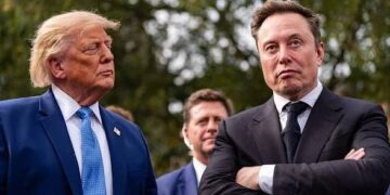Elon Musk hablando en foro de inversión sobre inteligencia artificial y el futuro del trabajo humano