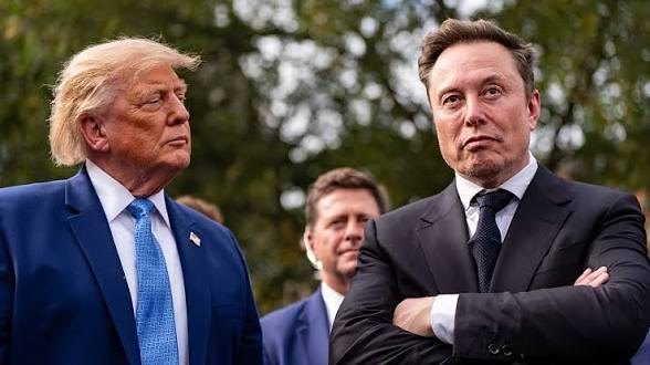Elon Musk hablando en foro de inversión sobre inteligencia artificial y el futuro del trabajo humano