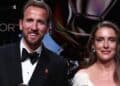 Harry Kane levanta el Balón de Oro 2026 en la gala celebrada en Londres el 26 de octubre