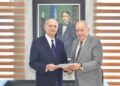 Director general de la DGII recibe base de datos de establecimientos de juegos de azar en Santo Domingo