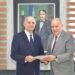 Director general de la DGII recibe base de datos de establecimientos de juegos de azar en Santo Domingo