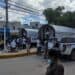 Agentes de la Dirección General de Migración de República Dominicana durante un operativo de control migratorio