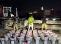 Agentes de la DNCD junto a paquetes de presunta cocaína incautados en el puerto de Don Diego y el Aeropuerto de Punta Cana