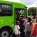 Autobús de la OMSA en el corredor La Nueva Barquita, Santo Domingo Este, República Dominicana