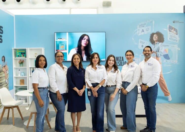 Stand de la Superintendencia de Bancos en la Feria Internacional del Libro Santo Domingo 2026, pabellón gubernamental