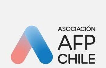 Edificio de una administradora de fondos de pensiones AFP en Santiago de Chile con letrero institucional visible