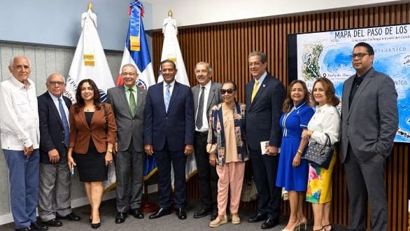 Héctor Rodríguez Pimentel durante su conferencia sobre seguridad en Haití en el Museo Nacional de Historia y Geografía de Santo Domingo
