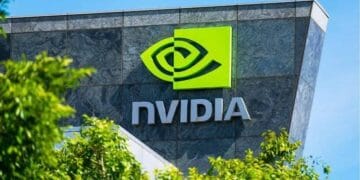 Pantalla mostrando el precio de la acción de Nvidia en la bolsa de valores con gráfico de tendencia alcista