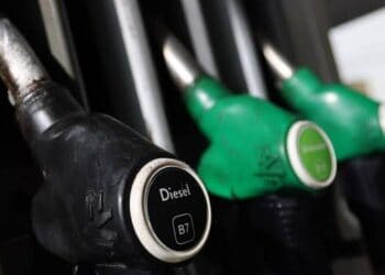 Ministros de la OPEP+ reunidos en Viena para decidir los niveles de producción de petróleo de noviembre 2026