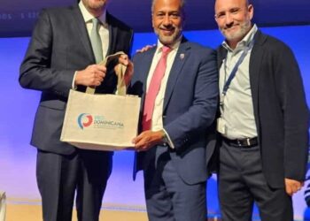 Representantes de ProDominicana y Accor en el Americas Investment Forum 2026 celebrado en Santo Domingo