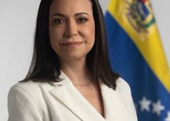 Henry Alviárez, coordinador de Vente Venezuela, habla a medios desde Caracas sobre el regreso de María Corina Machado